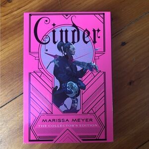 Cinder – Collector’s Edition Hardcover (Lunar Chronicles)